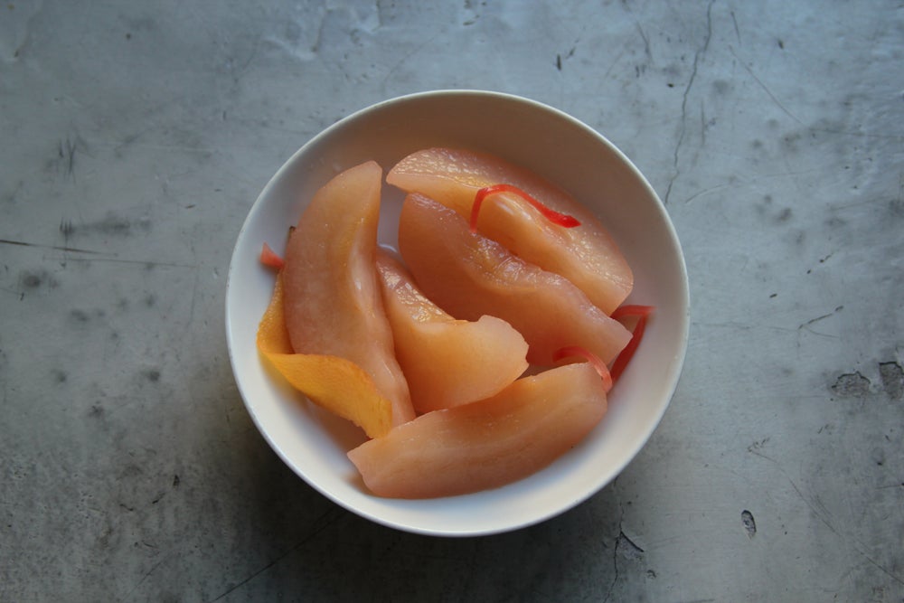 httpswww.saveur.comsitessaveur.comfilesimport2012images2012-117-kitchen-make-now-eat-later-pickled-asian-pear-1000×667.jpg