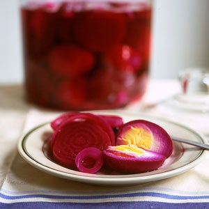 httpswww.saveur.comsitessaveur.comfilesimport2008images2008-10626-61_pickled_beets_300.jpg